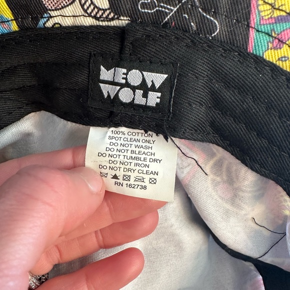 Meow Wolf C Street Signs Bucket Hat Unisex S/M - Picture 6 of 10